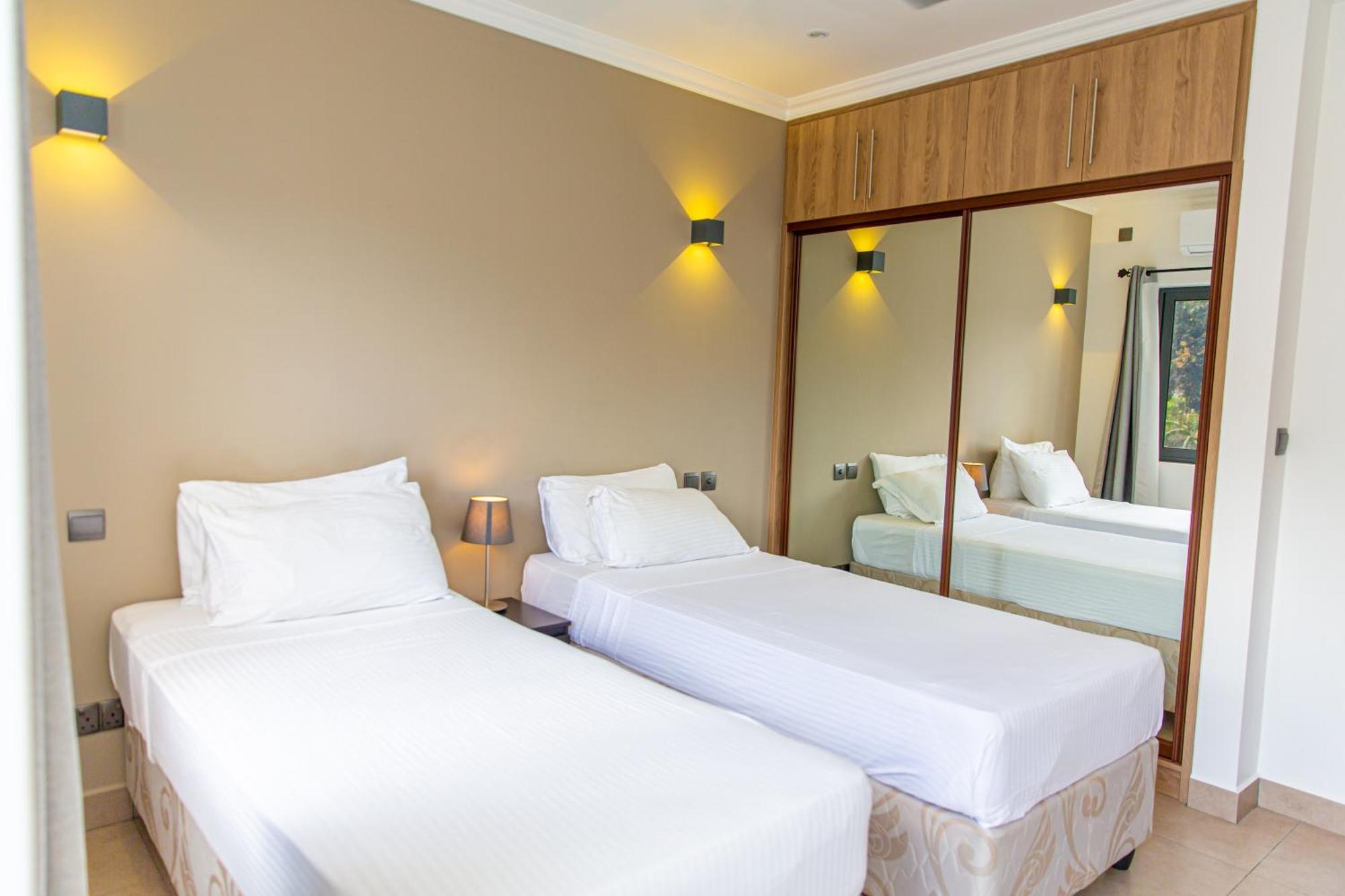 B Holiday Apartments Beau Vallon  Eksteriør billede